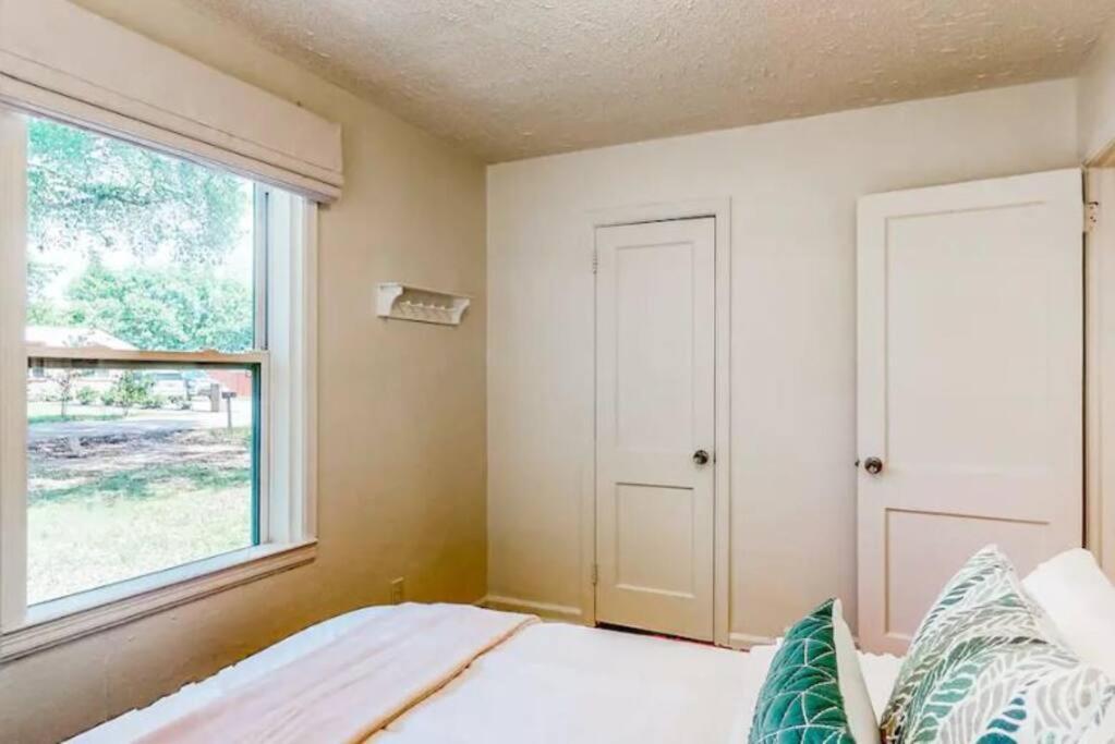 Private, Quiet-Close To Dwntn Pensacola, Stadium, Beaches Villa Екстериор снимка